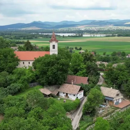 Lägenhet Templomdomb Vendeghaz Dunakanyar *