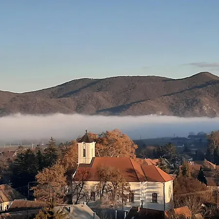 Templomdomb Vendeghaz Dunakanyar Pilismarot